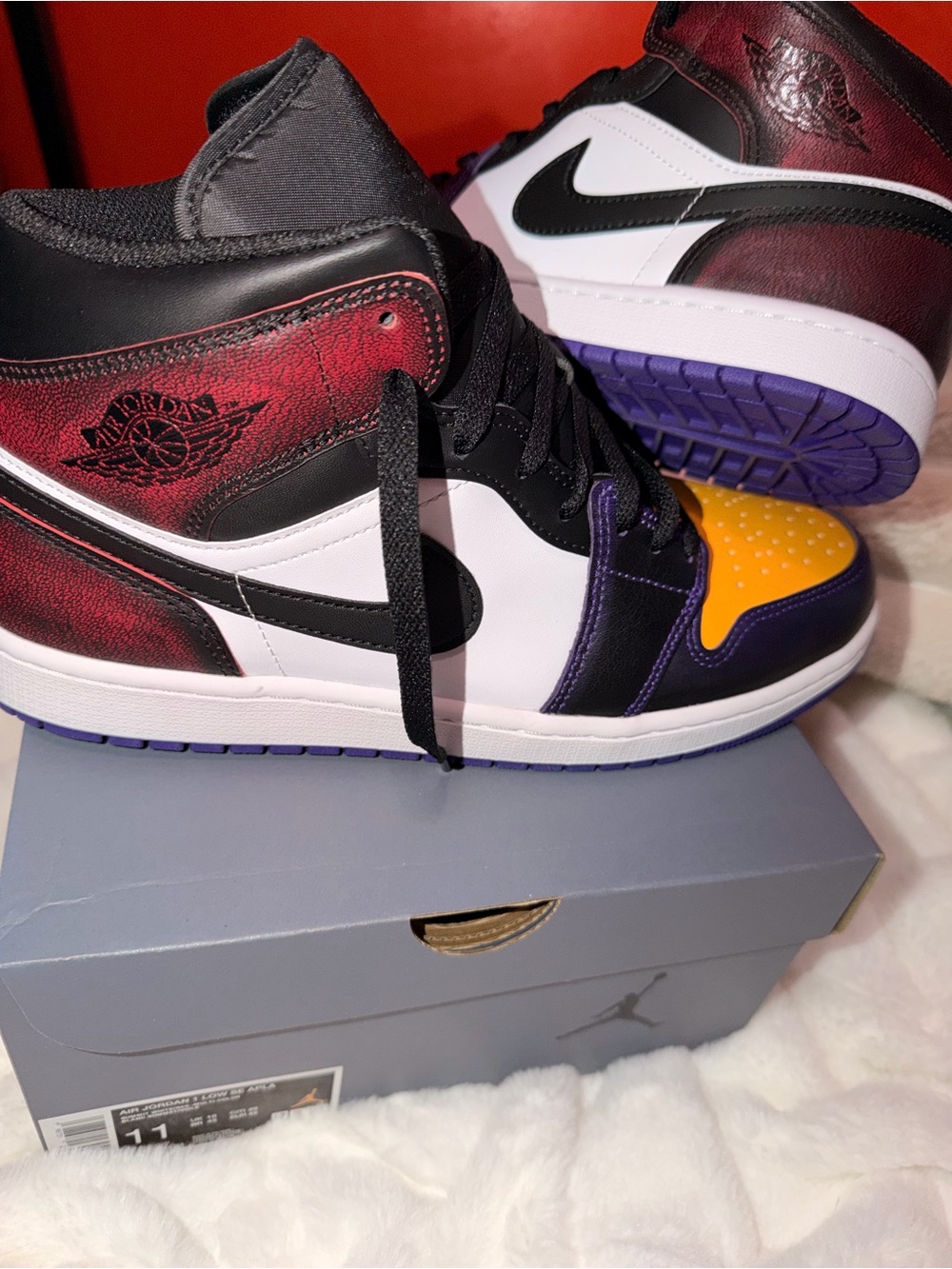 Air Jordan Mid SE lakers vs bulls Nwb Sz 11
